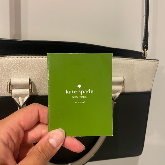 Kate Spade Purse - Picture 4 of 4